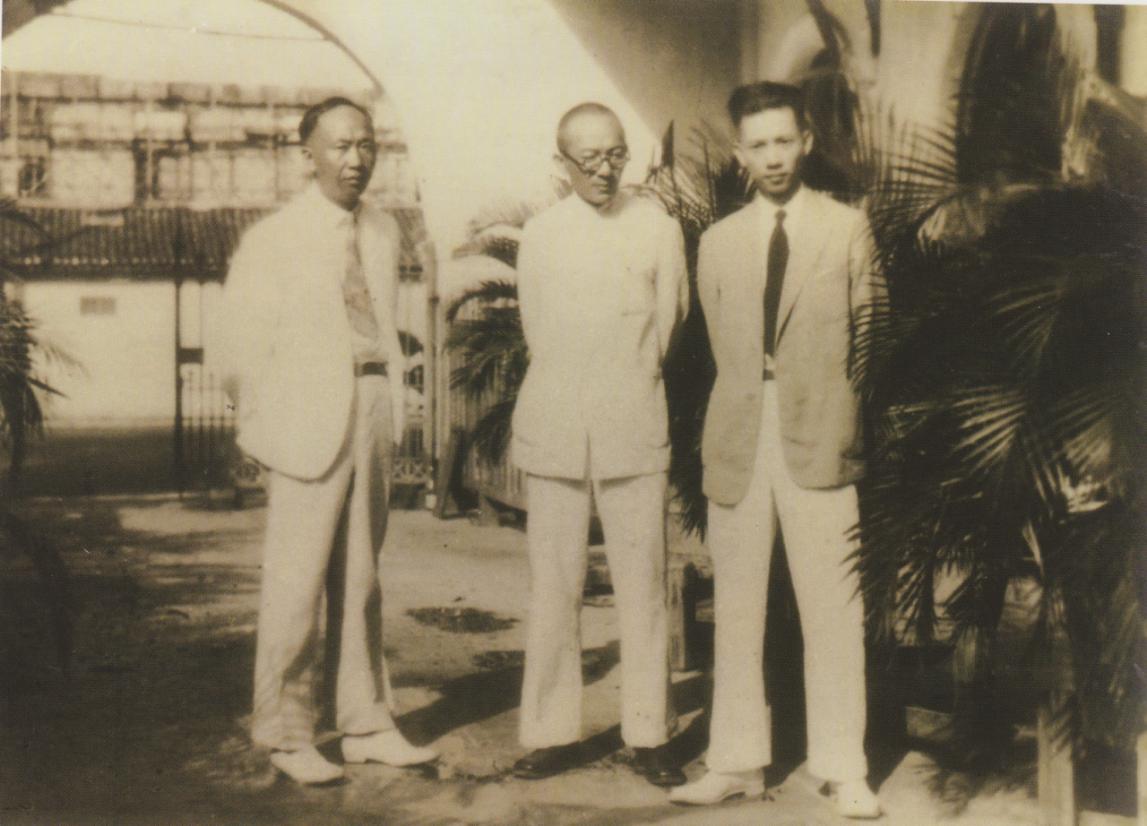 1929年,马君武(中)与欧元怀(右)、王毓祥在南洋为大夏大学募捐