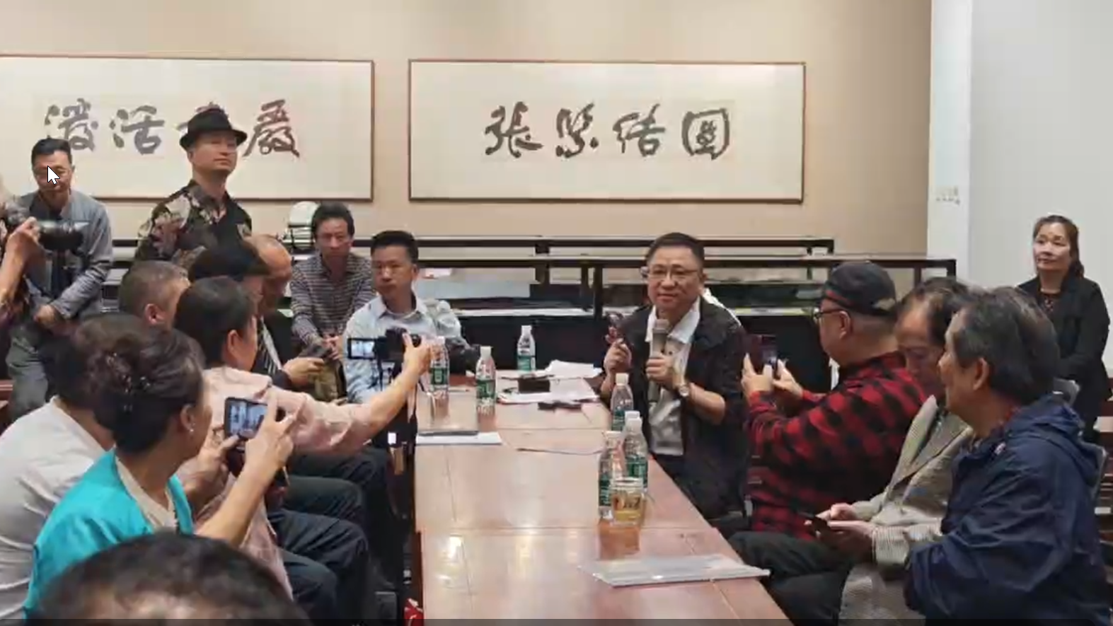 20250926汤涛应邀参加纪念抗战胜利80周年舒同书法作品展.png